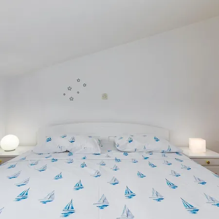 Valkovic Apartment *