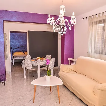 Valkovic Apartment *