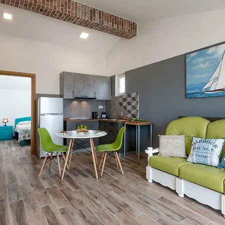 Valkovic Apartment
