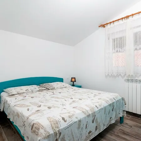 Valkovic Apartment *